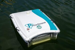 Climate Tech, per ripulire la Darsena scende in campo l’avveniristico drone “mangia rifiuti”: può raccoglierne fino a 60kg per missione